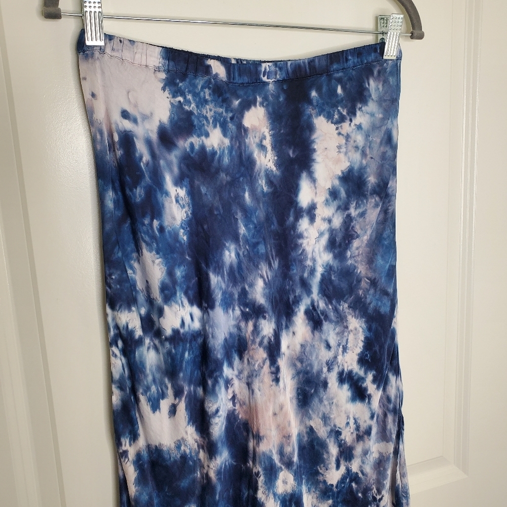 Young Fabulous & Broke Felicity Blue Tie Dye Print Satin Midi Skirt - Picture 4 of 9